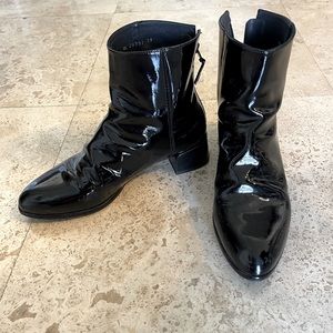Stuart Weitzman Patent Leather Ankle Booties Sz 39